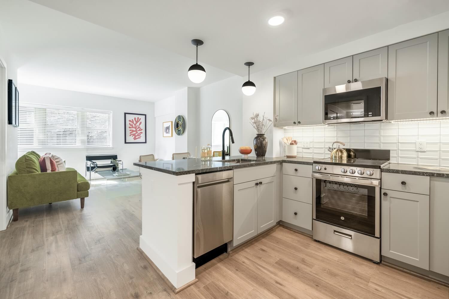 The Wray : Warm, welcoming kitchens and vibrant design