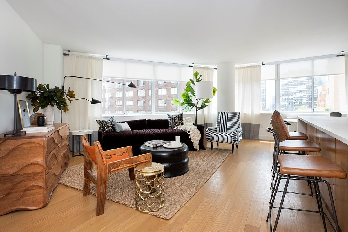 Oriana : Oriana Living Room