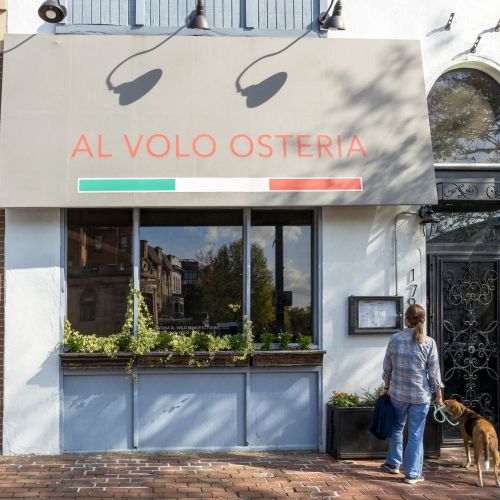 Plenty of options for nearby dining