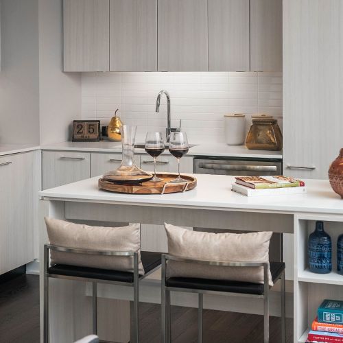 Signature : Signature’s natural materials and sophisticated touches create a home with heart, soul, and best in class finishes