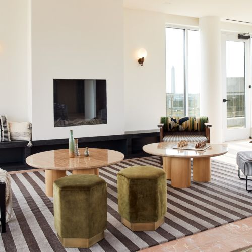 Striking views and functional spaces for your next memorable moments. 