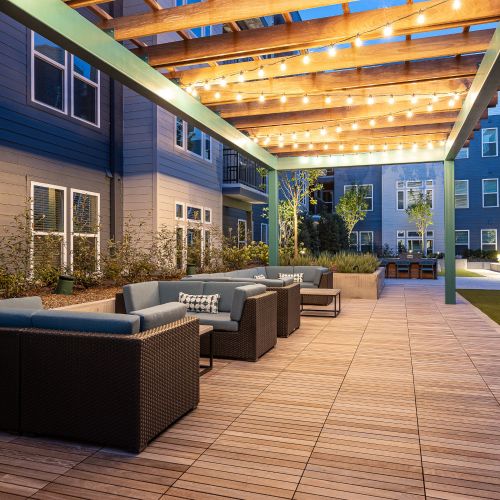 CameronSquare_Ext_Courtyard_July2020