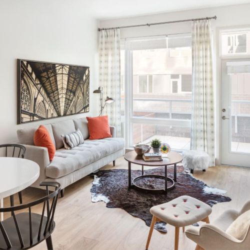 17244_FuselivingroomFEATURES