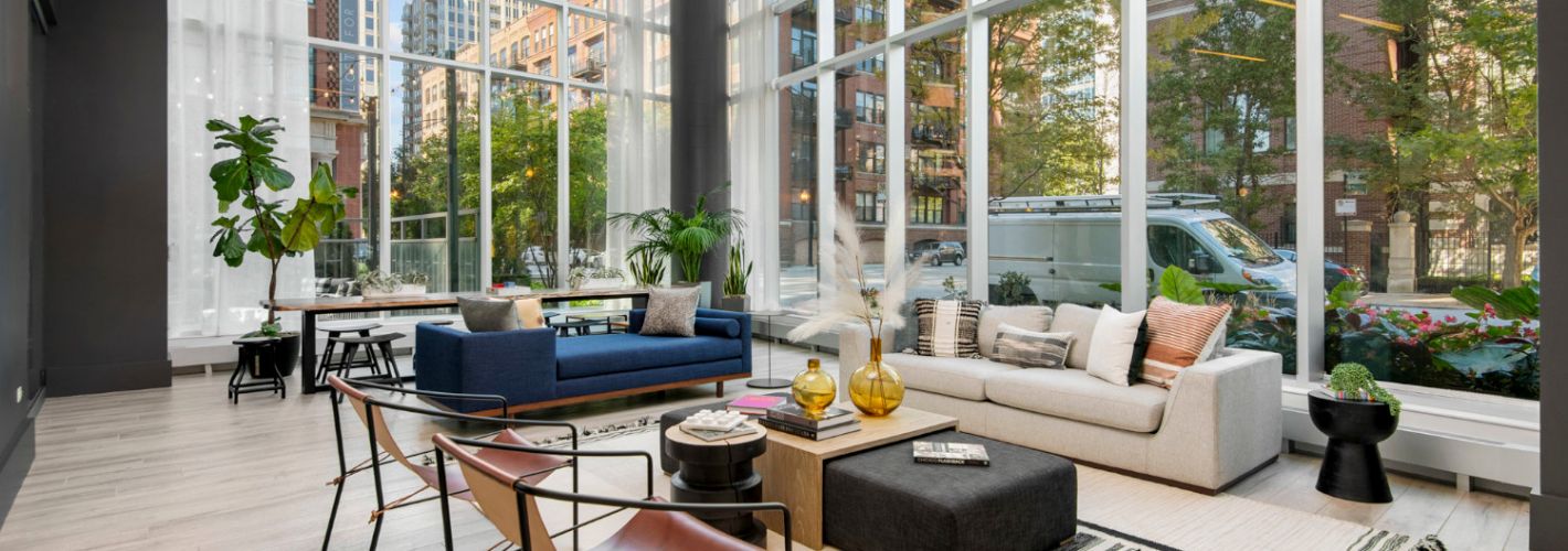 Parc Huron : Spectacular views start the moment you enter Parc Huron through floor-to-ceiling glass windows.