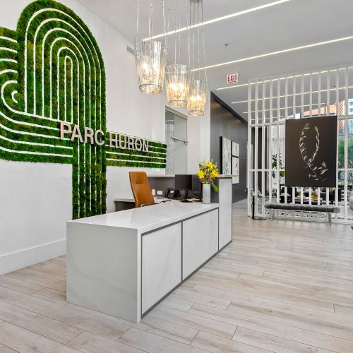 Parc Huron : With top notch services by Bozzuto, living is easier. We sweat the small stuff, so you can focus on more important things. 