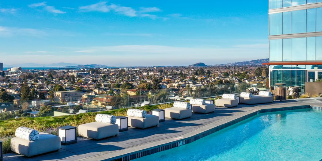 The Skylyne at Temescal luxury apartment rooftop pool in Oakland, CA.