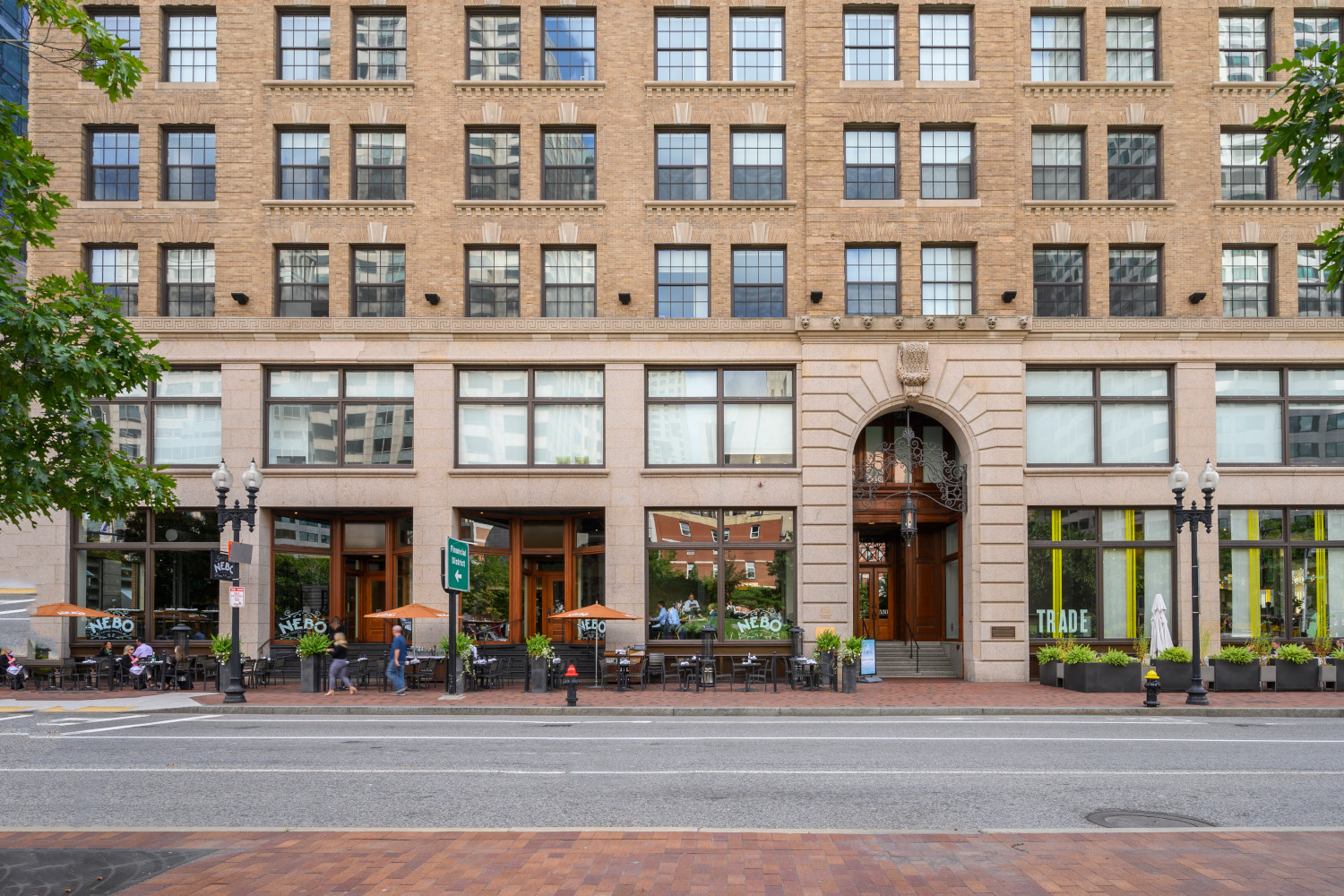 The Lofts at Atlantic Wharf : Lofts_Ext_Neighborhood_ Entrance