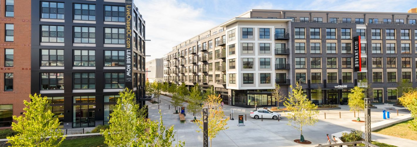 The Chase at Bryant Street : Conveniently located near the Rhode Island Ave-Brentwood Metro Station (Red Line)