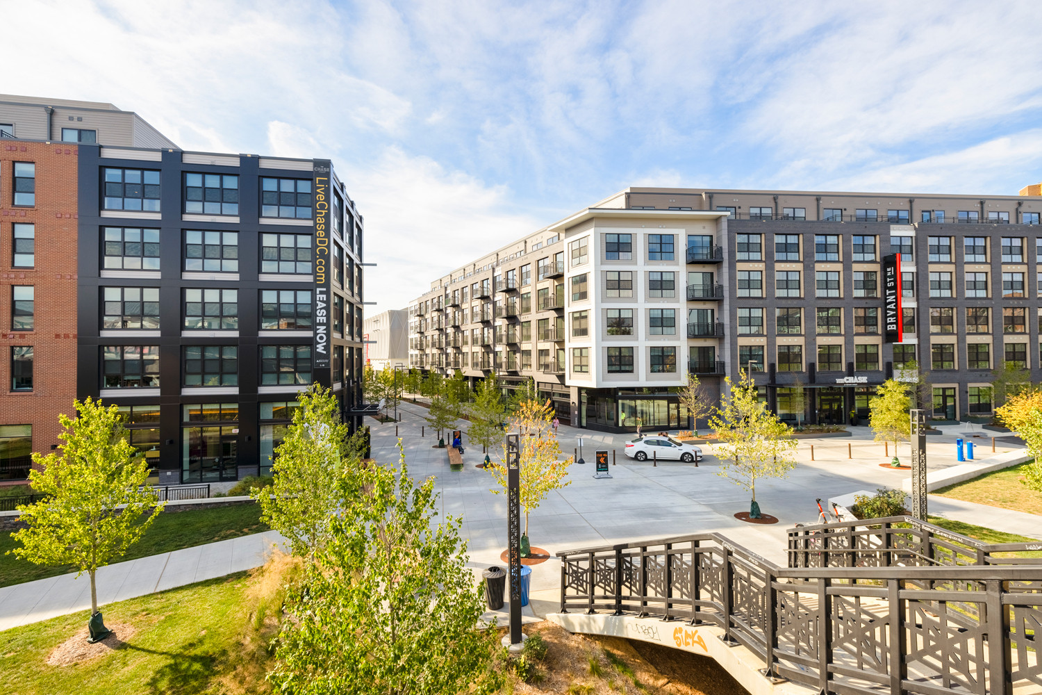 The Chase at Bryant Street : Conveniently located near the Rhode Island Ave-Brentwood Metro Station (Red Line)