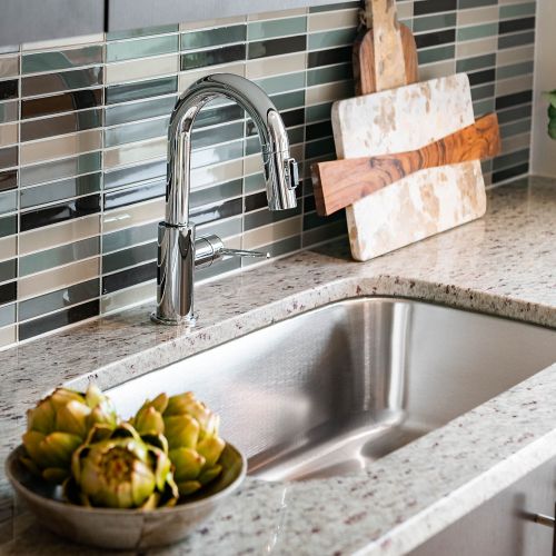 Cleanup made easier with farmhouse style sinks. 