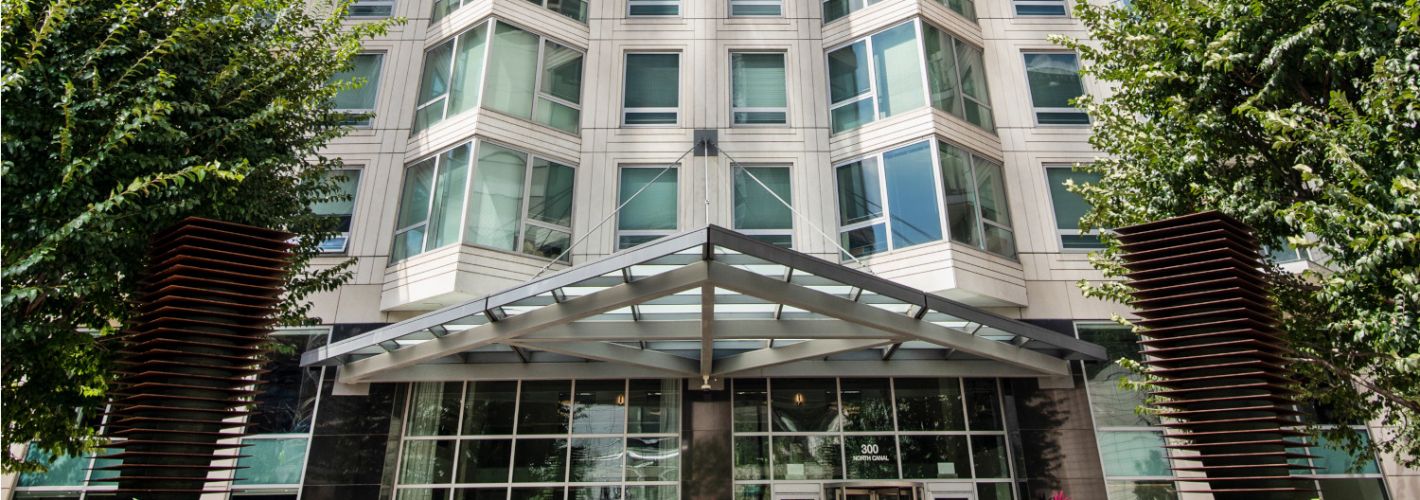 Left Bank : Left Bank Main Entrance