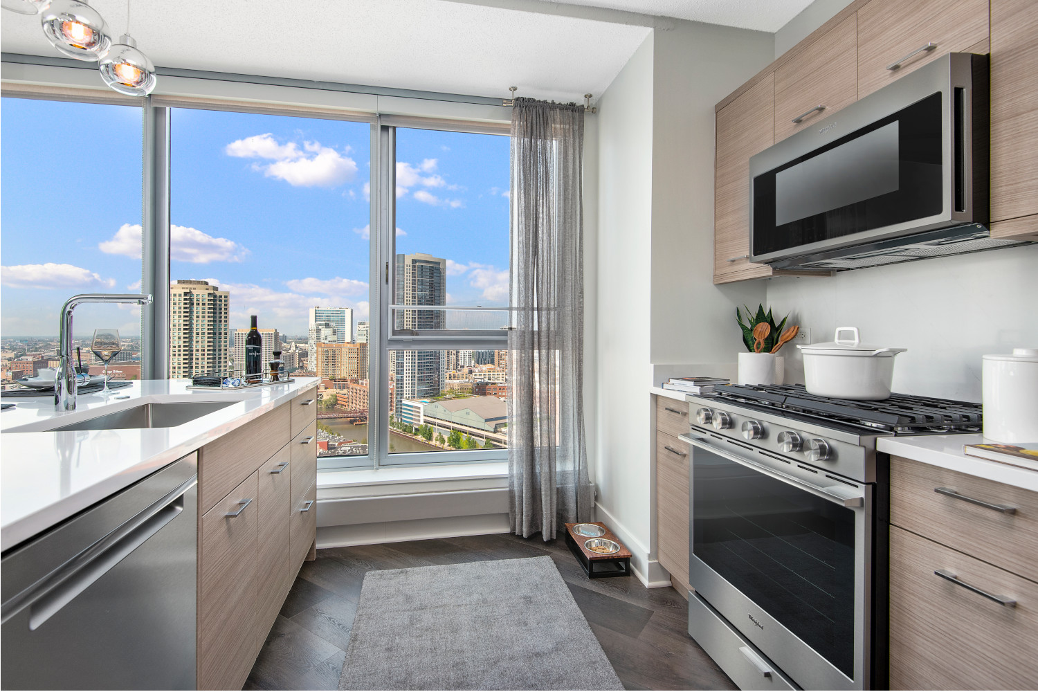 Left Bank : Kitchen - Platinum Finish Package
