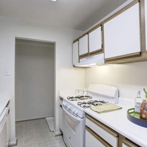 Enjoy the convenience of dining at the countertop or just having the open space to entertain.