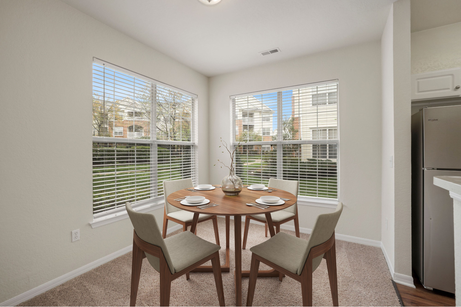 Masons Keepe : CarlisleSunroom&DeckDining_BoxBrownie_9000