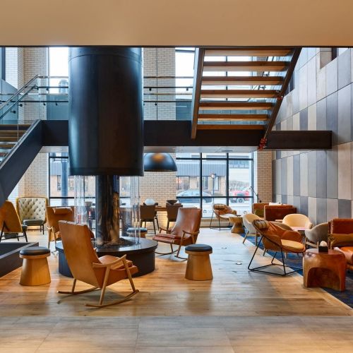 A welcoming lobby lounge to enjoy.