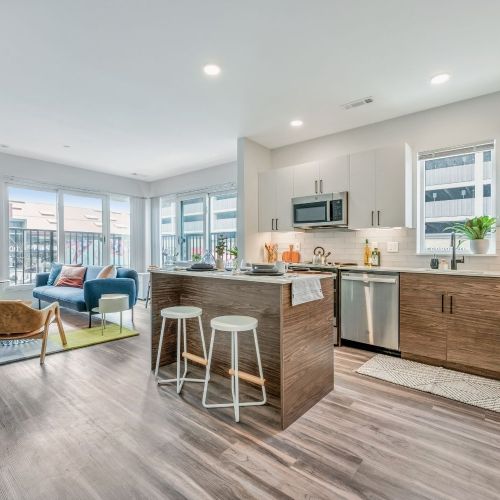 Blvd & Bond : Bright and airy apartments that make you feel at home.