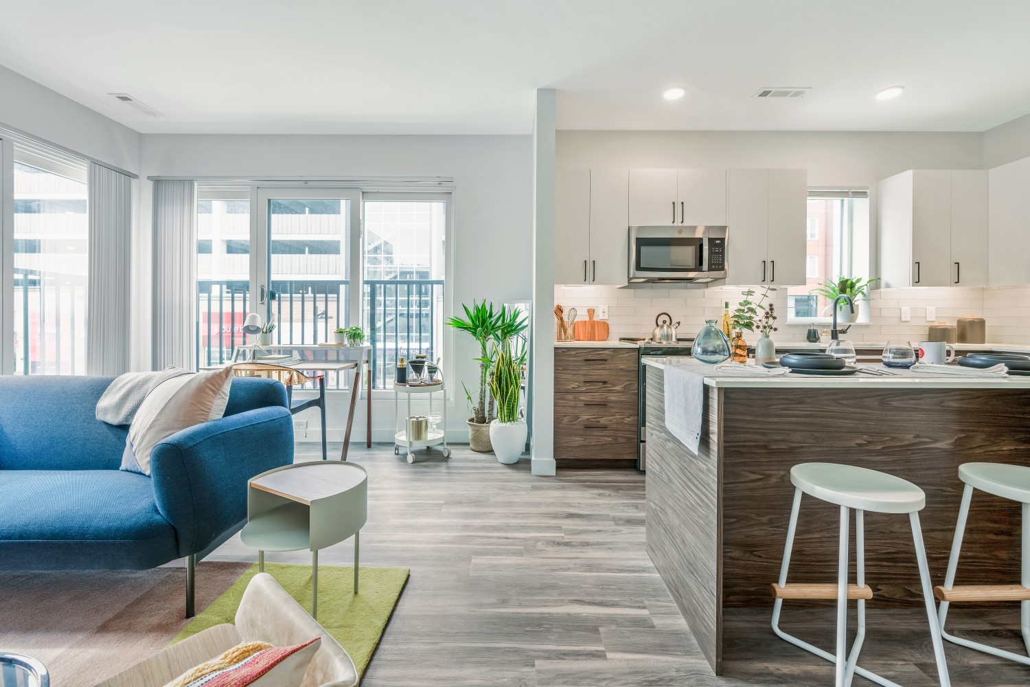 Blvd & Bond : Flexible floor plans that allow for customization with your favorite pieces.