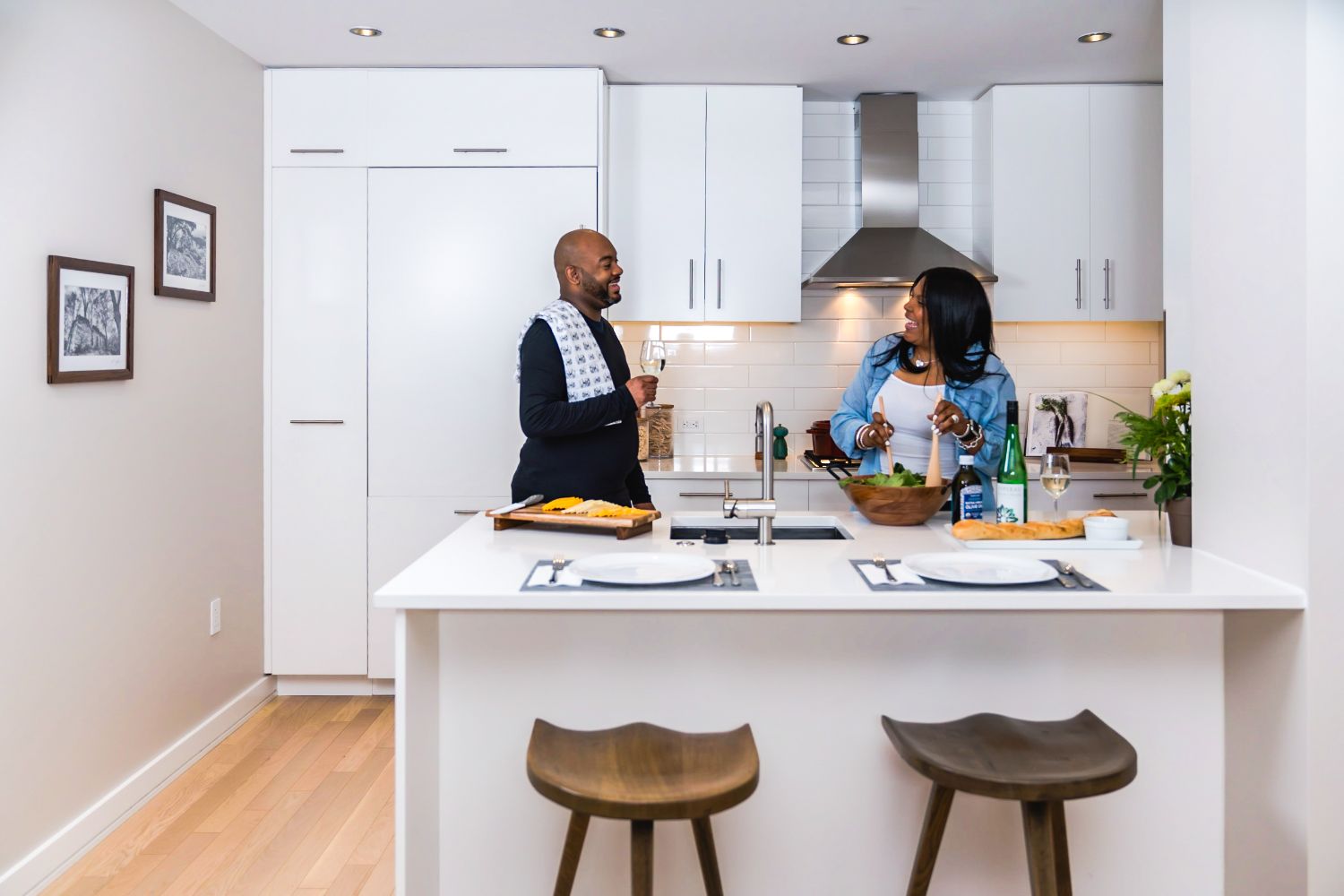 The Residences at Eastern Market : Sizeable kitchen islands with plenty of space for meal prep and entertaining