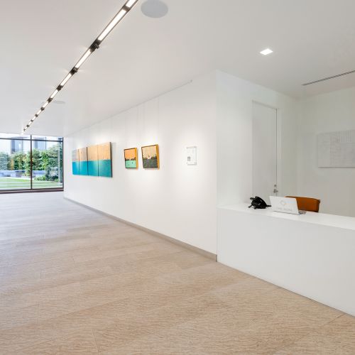 Convenient 24-hour concierge availability 