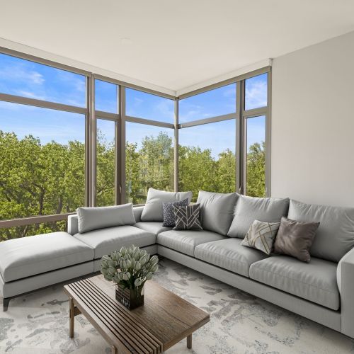 Expansive, operable windows with scenic views