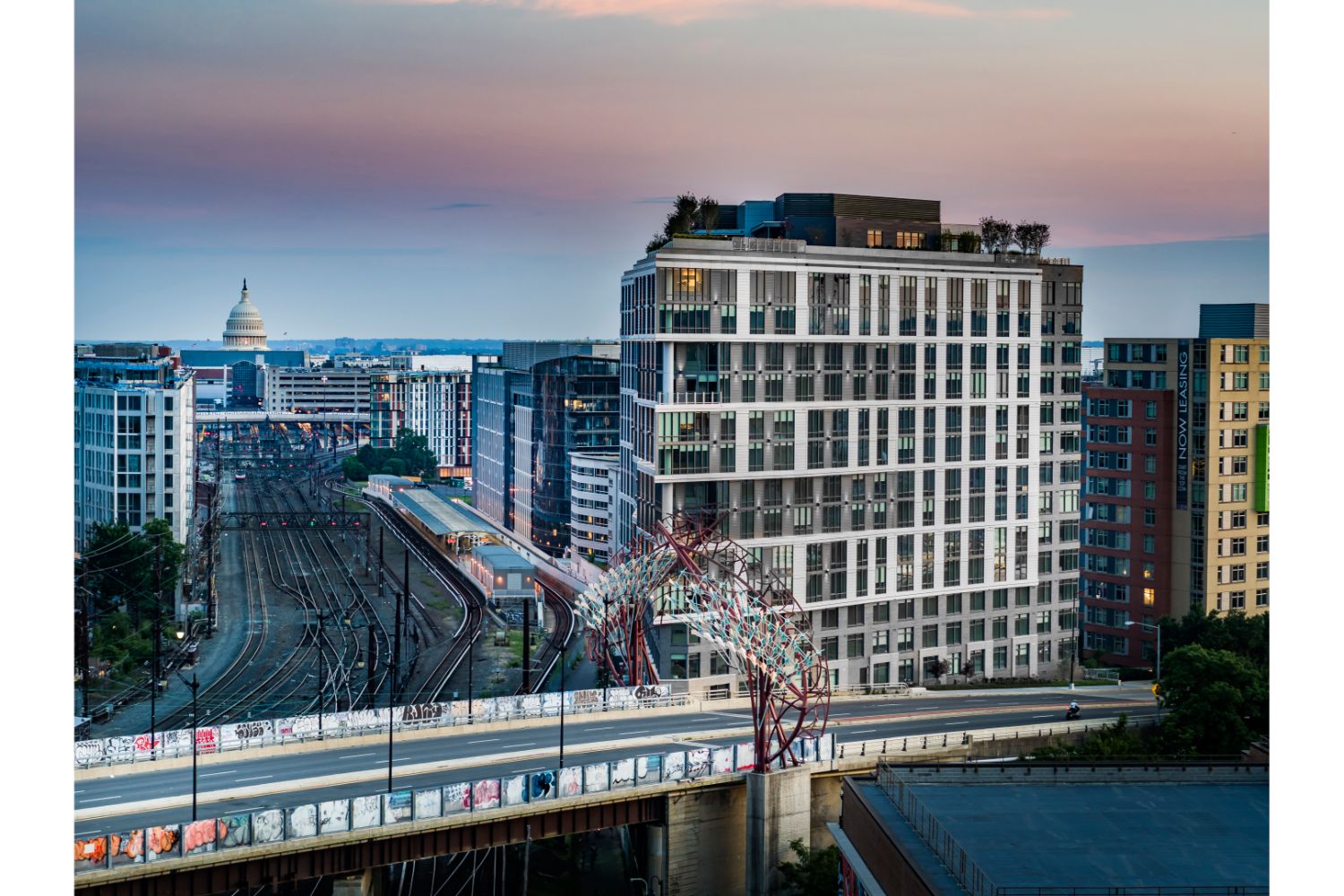 The Burton : Spectacular city views await you