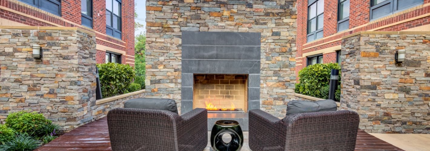 19Nineteen : Outdoor Fire Pit