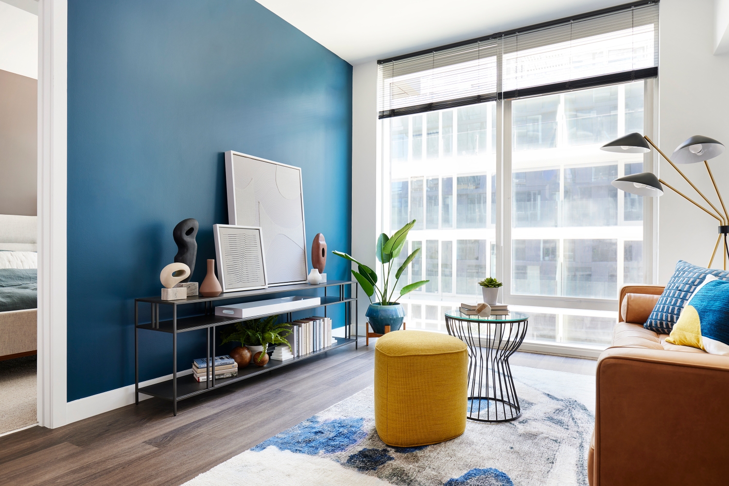 The Tides : Modern design, open layouts and floor-to-ceiling windows connect you to The Tides waterfront energy.