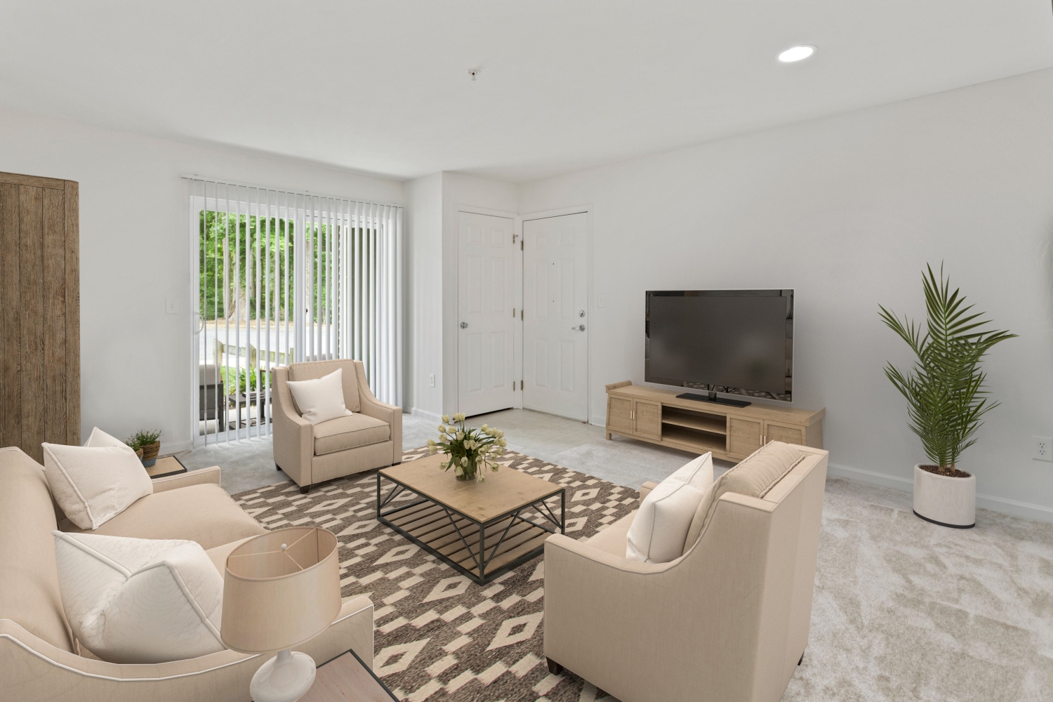 Silverwood Farm : Open layouts with room to customize your space.