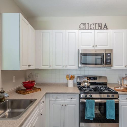 A kitchen perfect for making your favorite meals