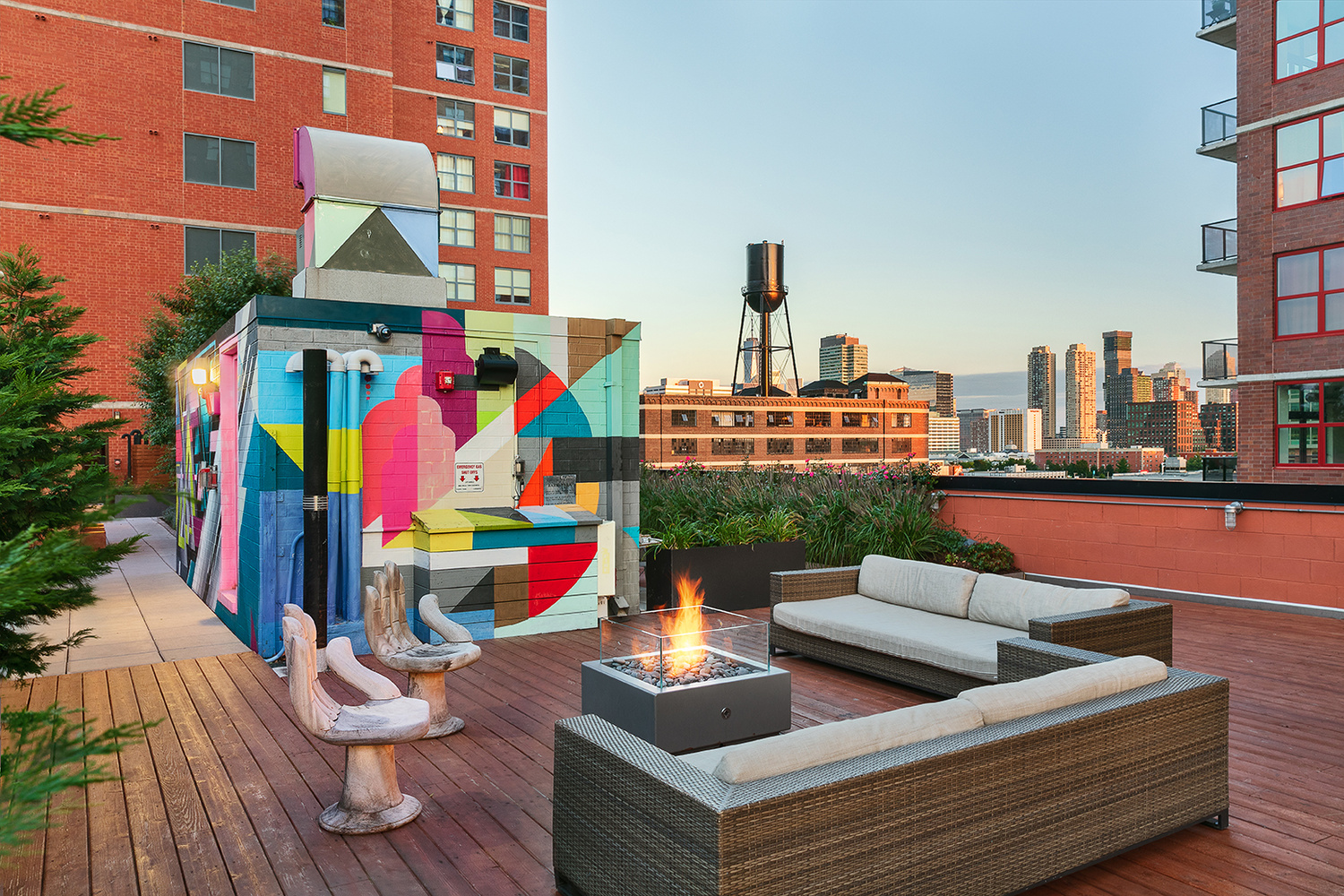 Cast Iron Lofts : FirePit