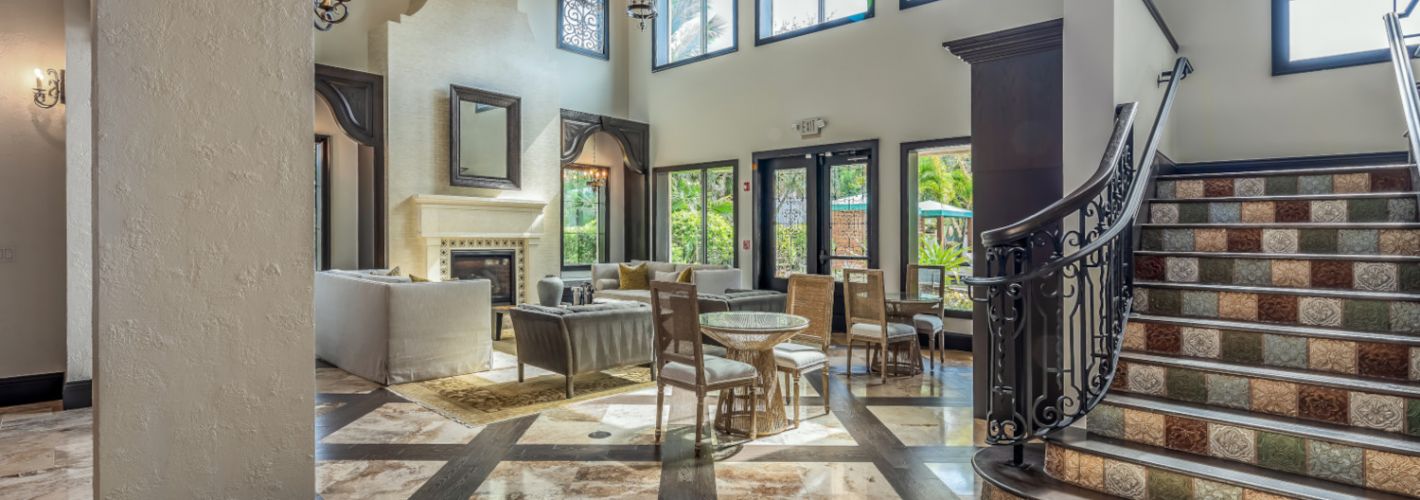 Del Ola : Lobby
