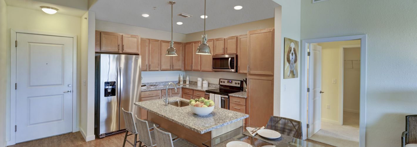 Central Gardens Grand : Kitchen