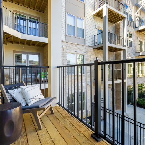 Full & Juliet balconies in select apartments