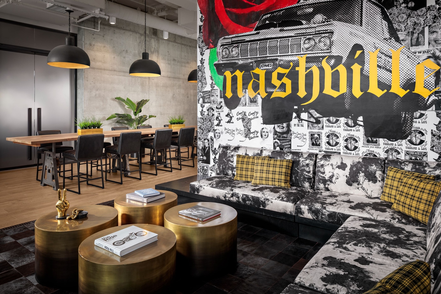 The Place at Fifth + Broadway : Lounge