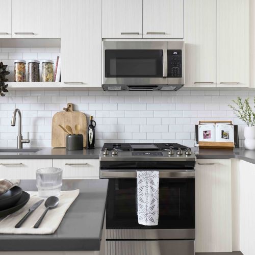 Dylan & Reese : Kitchen 