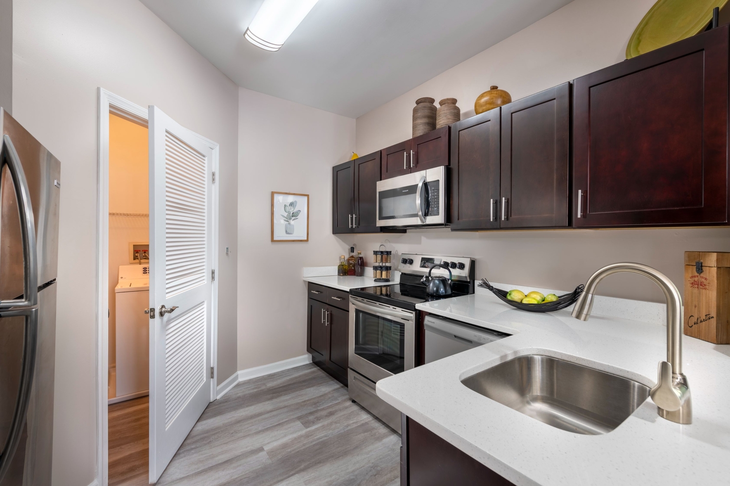 Sterling Parc at Hanover : Full kitchens with separate dining room space*