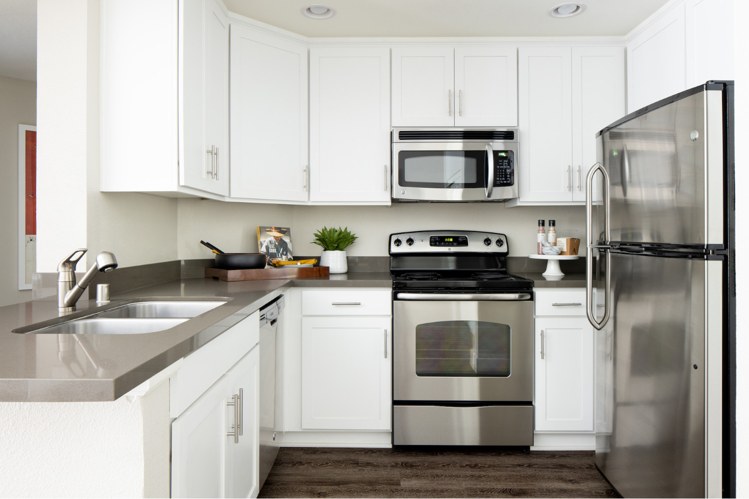 AO Santa Monica : Model Kitchen