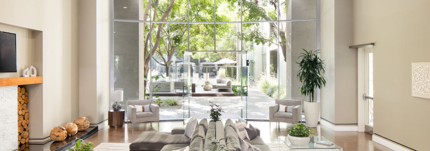 AO Santa Monica : Lobby