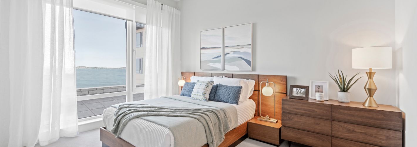 The Robinson : 2Bedroom_MainBedroom