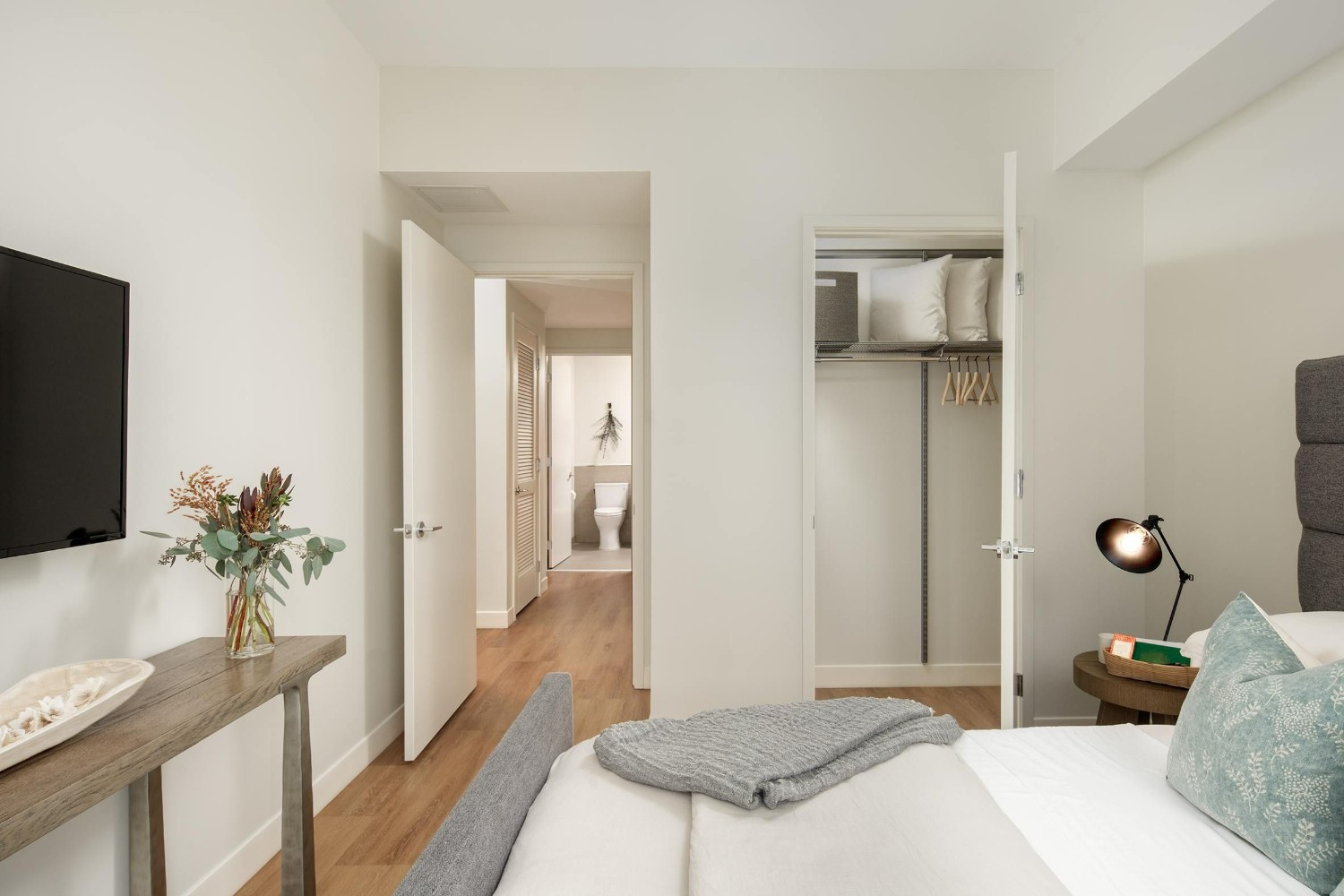 Cora : Bedroom