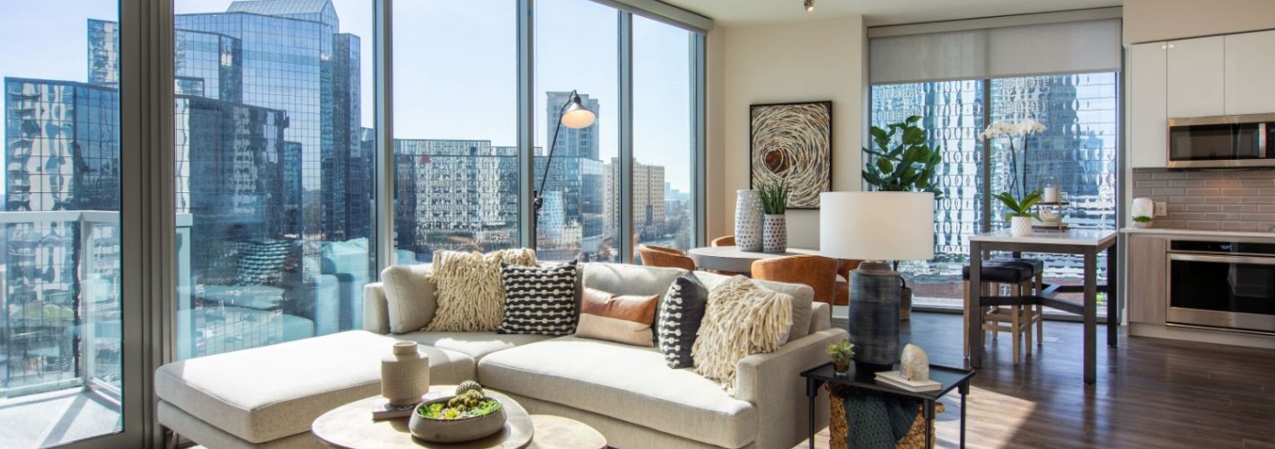 Elora at Buckhead : Living