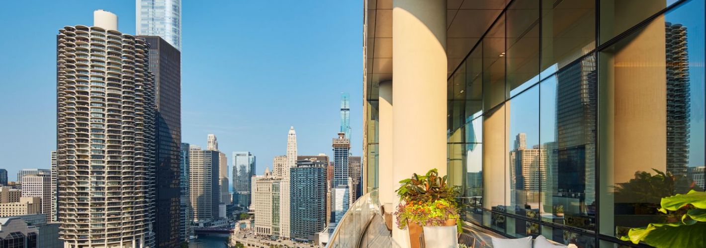 OneEleven : Chicago Loop apartments with stunning views and luxury amenities. 