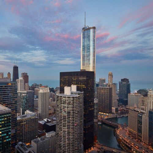 OneEleven’s enviable location places you at the center of Chicago living.