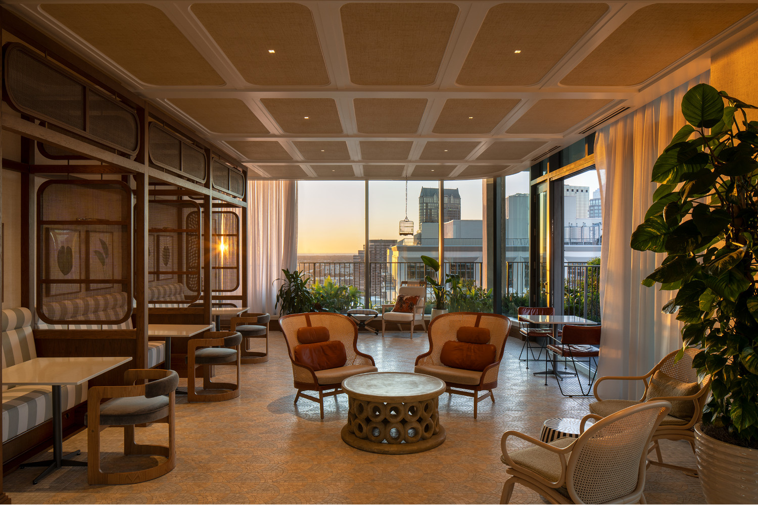 Cora : Rooftop Lounge