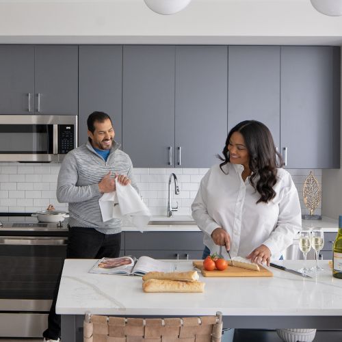 Aster : Prepare a gourmet meal in our chef inspired kitchens