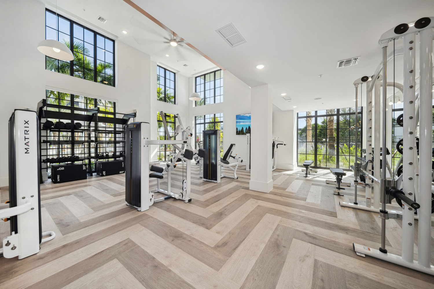 BLYS : State-of-the-art fitness center