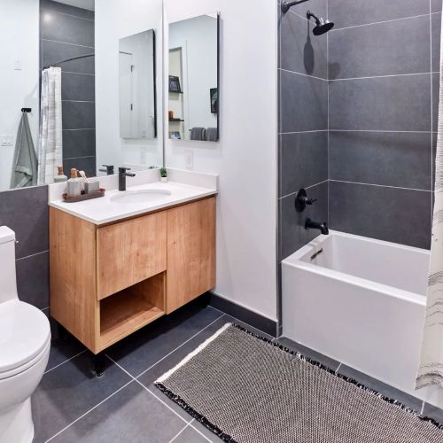 The Wyldes Apartment Bathroom