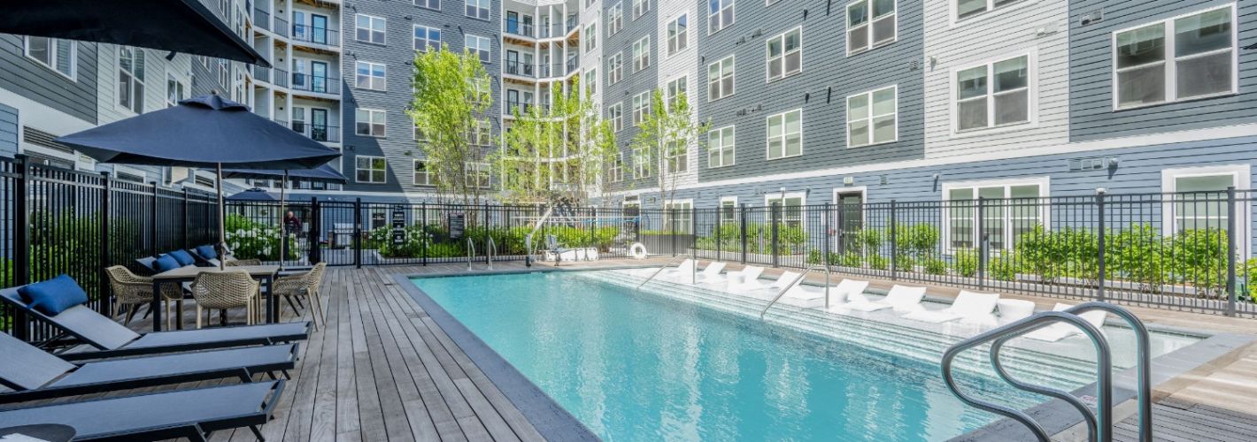 Revolution at Assembly Row : Pool