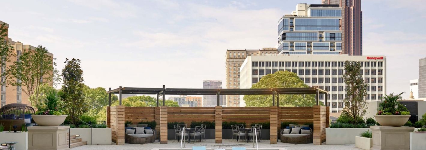 The Hadley : Resort-style eighth-floor pool