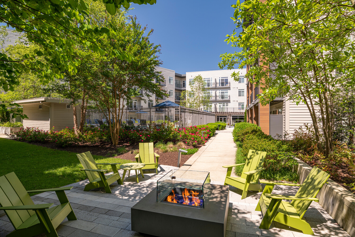 Crosswinds at Annapolis Town Center : Sit by the fire with friends 